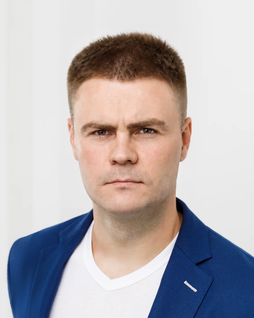 Дмитрий Пономарёв